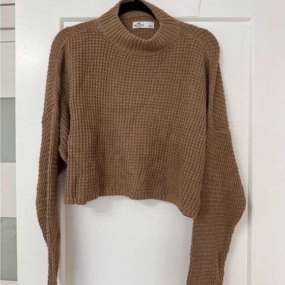 Hollister Brown Turtleneck Sweater - Picture 1 of 1
